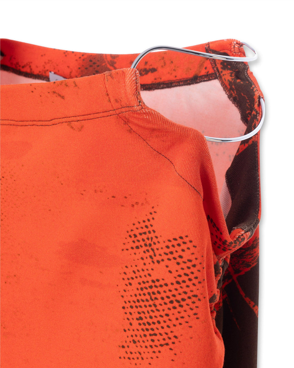 Detalhe da amarração lateral da Minissaia Barely There Estampada Karoline Vitto